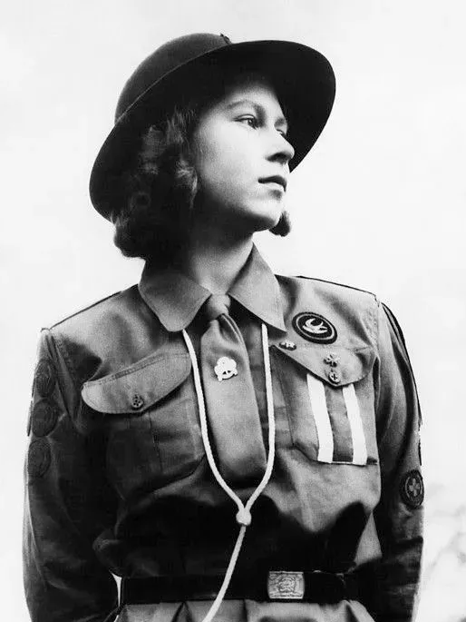 也成为英国皇室唯一一位参加过二战的女性.