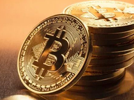 比特币强势反攻！货币贬值交易复苏助力冲向8万美元，多头押注牛市飞轮再启动